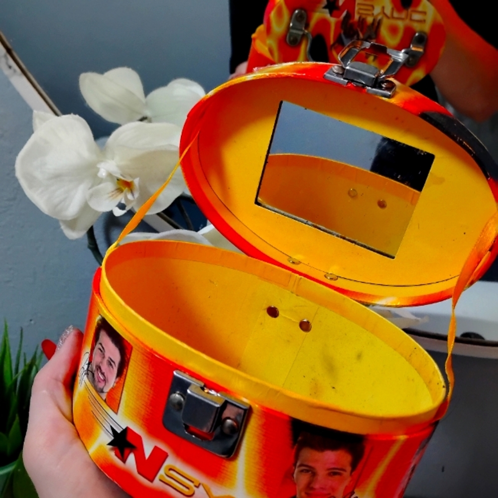 *NSYNC Colorful Tin Box